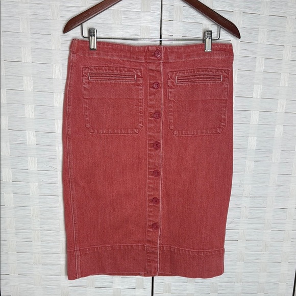 Uniqlo Dresses & Skirts - Uniqlo U Women’s Red‎ Washed Button Front Denim Skirt with Pockets Size 8